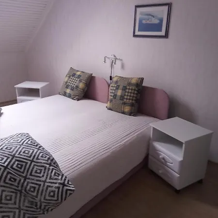 Ket Cseresznye Vendeghaz Apartment *